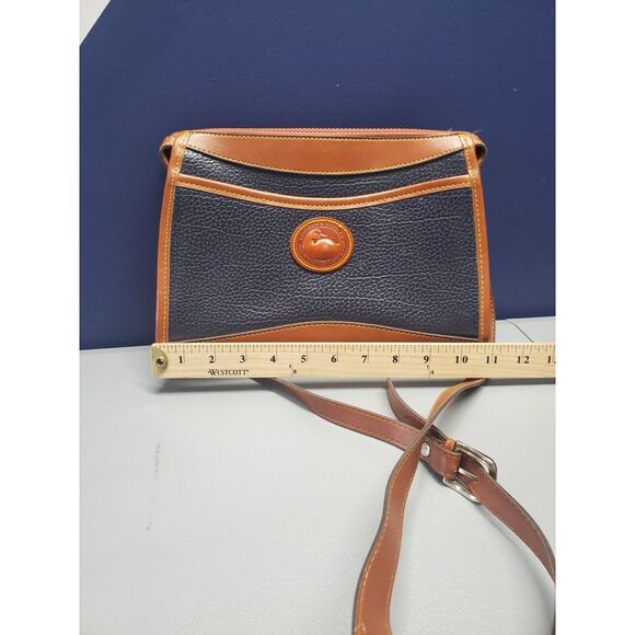Vintage Dooney & Bourke Crossbody Purse/Bag Womens Navy‎ Brown Pebble Leather - Picture 12 of 16